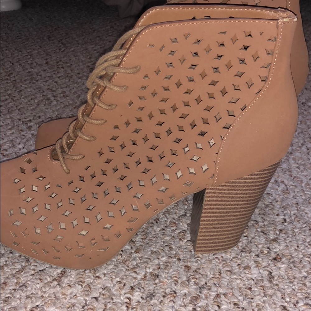 Bambo Heels